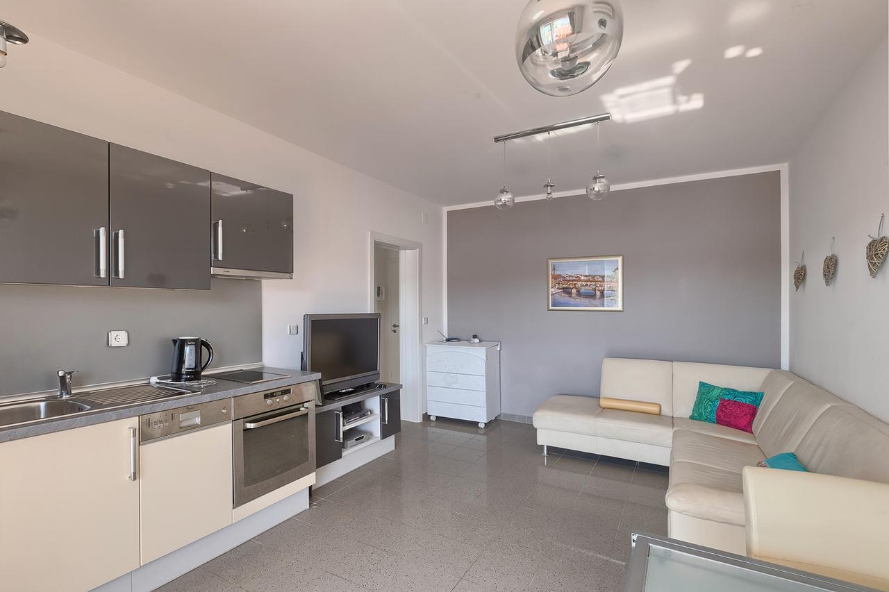 Apartmant Korina Stara Novalja Esterno foto